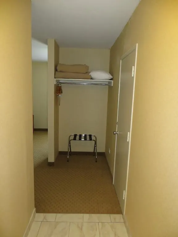 ** מלון New Lodge וויניפג קנדה